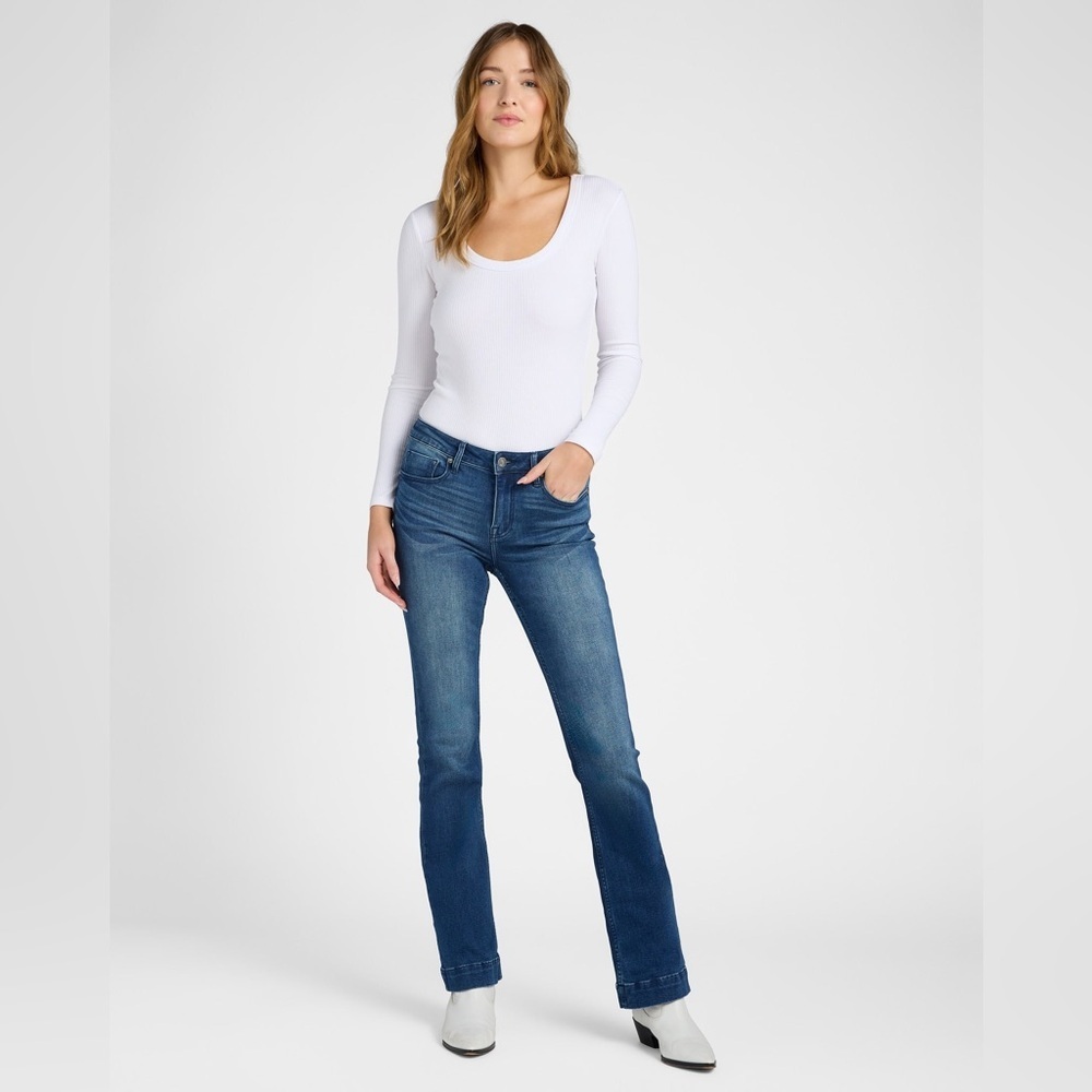 Vigoss “Jagger” Mid Rise Boot Cut Jeans With Trouser Hem Size 31